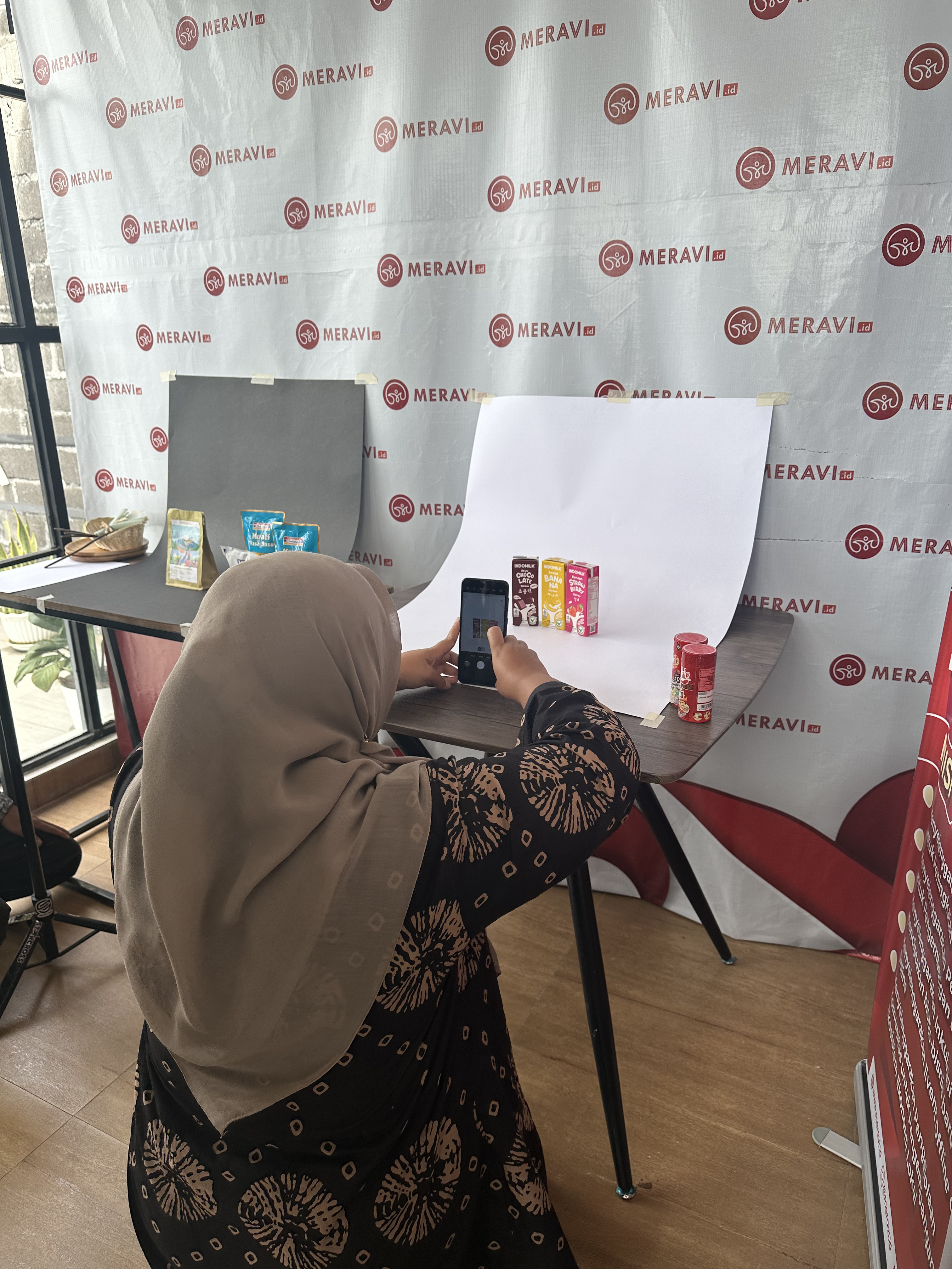 strategi-menarik-konsumen-dengan-foto-produk-dan-copywriting-yang-efektif